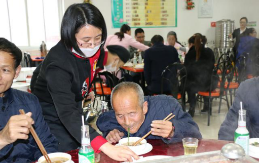 餐饮市场瞬息万变，老阿婆成都火锅加盟“两大创举”定乾坤